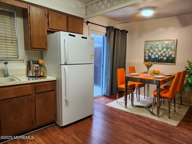 Virtually Staged Dining