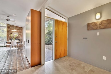 2406 Daphne Ln, Alexandria, VA 22306 - photo 3