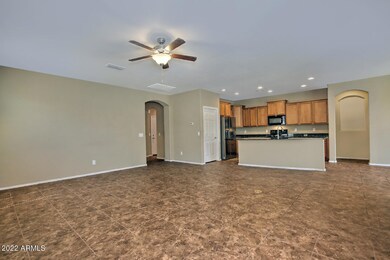 7426 W Stony Quail Way-large-007-017-Kit