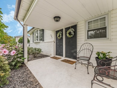 202 Andover Dr, Wayne, NJ 07470 - photo 4