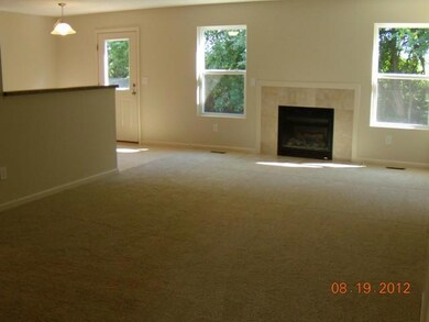 339 Sycamore Dr, Circleville, OH 43113 - photo 3