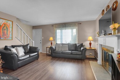 718 Crescent Ave, Reading, PA 19605 - photo 3