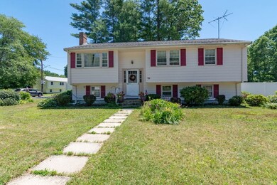 31 Shaw Rd, Rockland, MA 02370 - photo 2