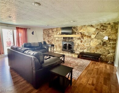 5141 University Dr, Geneva, OH 44041 - photo 4