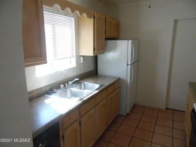 1124 E Hampton St unit A, Tucson, AZ 85719 - photo 5