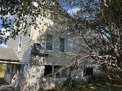 109 S 1st Ave, Paden City, WV 26159 - photo 4