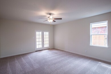10926 Dover White Dr, Humble, TX 77396 - photo 3