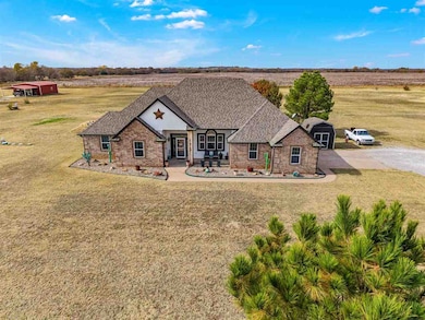 175 NW Austin Ln, Cache, OK 73527 - photo 3