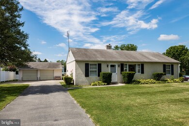 1818 Clinton Rd, Norristown, PA 19403 - photo 2