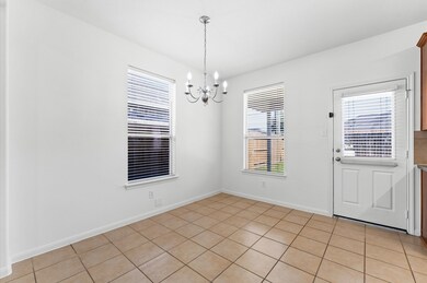 BREAKFAST/DINING AREA
