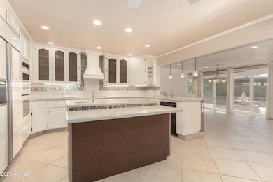 2145 E Ellis Dr, Tempe, AZ 85282 - photo 3