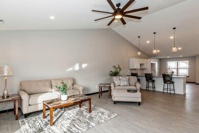 305 W Easy St, Wayland, IA 52654 - photo 4