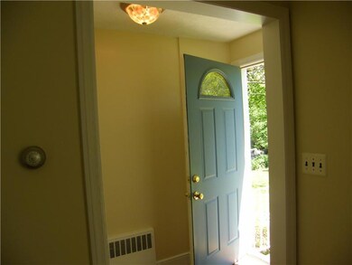 13 Griswold Ave, Bristol, RI 02809 - photo 3