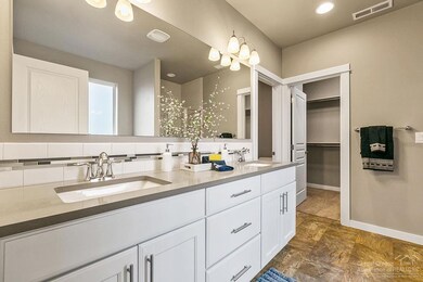 1017 NW 26th Way, Redmond, OR 97756 - photo 7