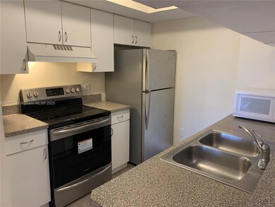 470 S Park Rd unit 7307, Hollywood, FL 33021 - photo 5