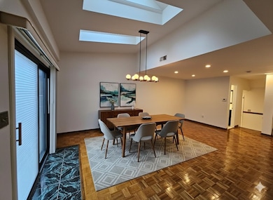 806 Spinnaker Ct, Secaucus, NJ 07094 - photo 3