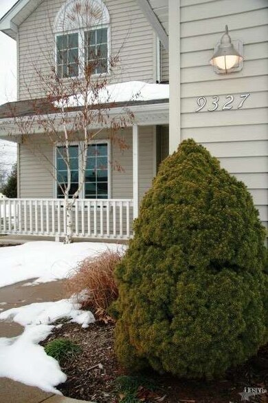 9327 Kildare Crossing, Fort Wayne, IN 46835 - photo 2