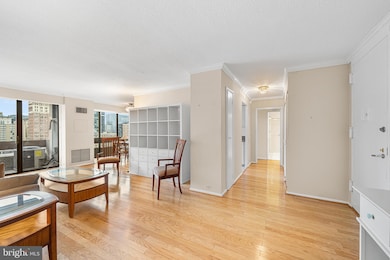 1326 Spruce St unit 1701, Philadelphia, PA 19107 - photo 4