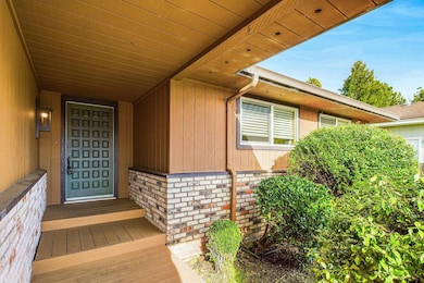 06-830 Holman Way Fortuna-106