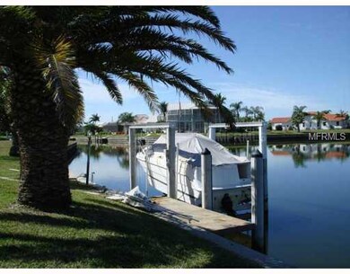 Waterfront/Dock/Pier