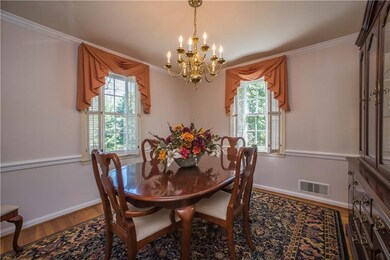 The same oak flooring is also found in the formal 
