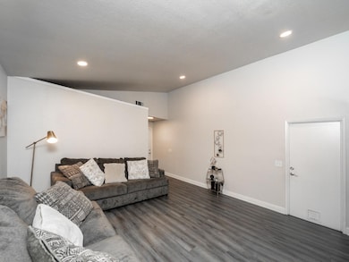 1724 Norfolk Way, Ceres, CA 95307 - photo 6