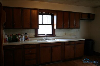 503 W 4th St, Genoa, OH 43430 - photo 6