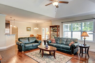8235 Porters Crossing Way-large-011-20-D