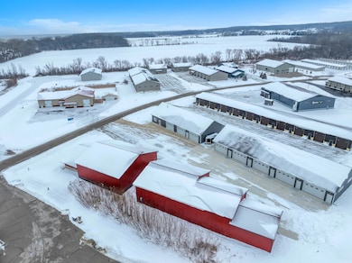 W4562 Lakepark Dr, Fond Du Lac, WI 54935 - photo 4