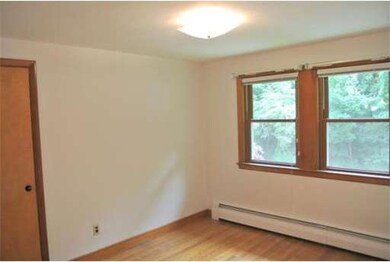 215 Franklin St, Stoneham, MA 02180 - photo 6