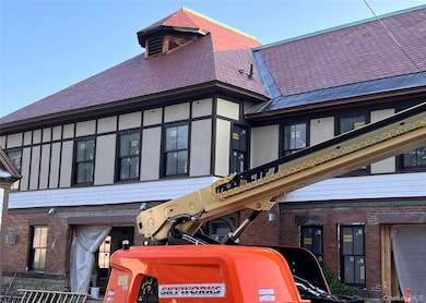 122 Regent St unit 1, Saratoga Springs, NY 12866 - photo 3