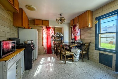 3113-3115-W-Oklahoma-17