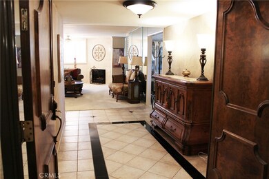 5325 Lindley Ave unit 202, Tarzana, CA 91356 - photo 3