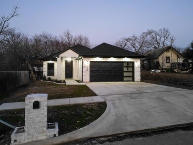 1004 N Clay St, Ennis, TX 75119 - photo 6