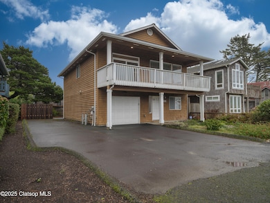 663 S Hemlock St, Cannon Beach, OR 97110 - photo 3