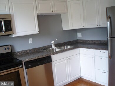 1544 Harford Square Dr, Edgewood, MD 21040 - photo 4