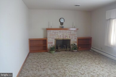 1009 Brechbill Rd, Chambersburg, PA 17202 - photo 7