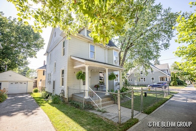 200 Richards NW_26