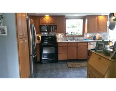 36 Fairhaven Dr, Indian Orchard, MA 01151 - photo 7