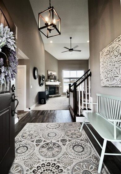 2-story foyer entry