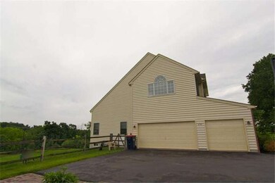 4742 Macgregor Dr, Schwenksville, PA 19473 - photo 4