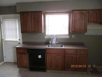 618 W Wiltshire Dr, Wallingford, PA 19086 - photo 5