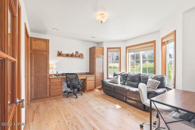 3905IsabellWay-8