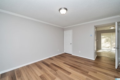 1901 Springlake Ct, Birmingham, AL 35215 - photo 5