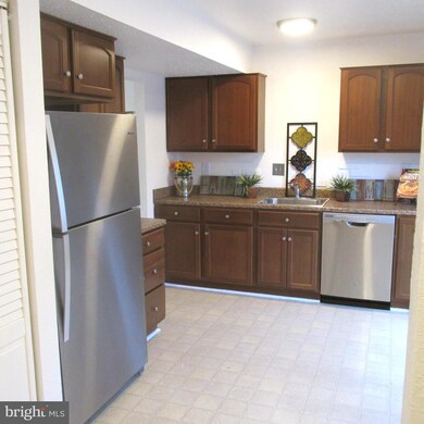 2565 Fox Ridge Ct unit 60, Woodbridge, VA 22192 - photo 5