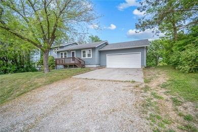 718 W 8th St N, Newton, IA 50208 - photo 2