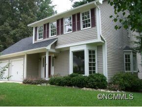 Level, wooded lot