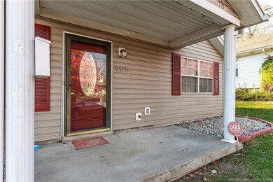 COVERED FRONT PORCH
