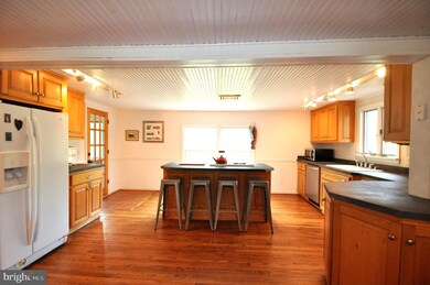 2365 Nethers Rd, Sperryville, VA 22740 - photo 7