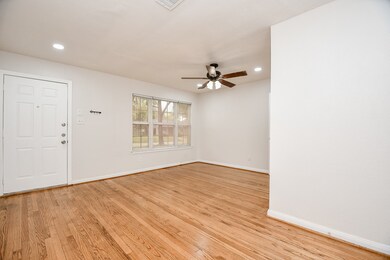 1619 Viking Dr, Houston, TX 77018 - photo 4